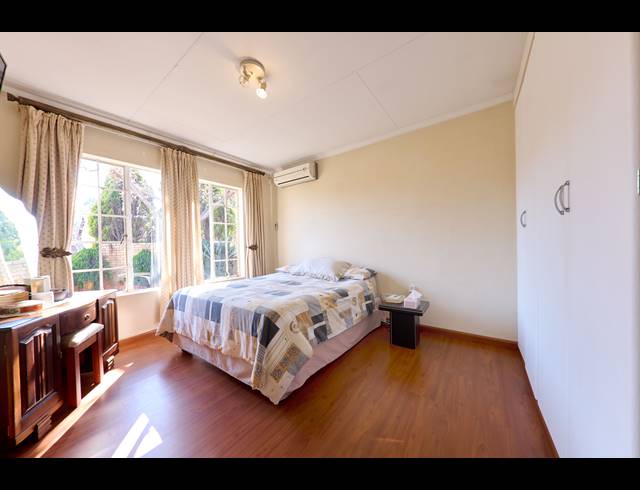 3 BEDROOM TOWNHOUSE FOR SALE IN KYALAMI HILLS